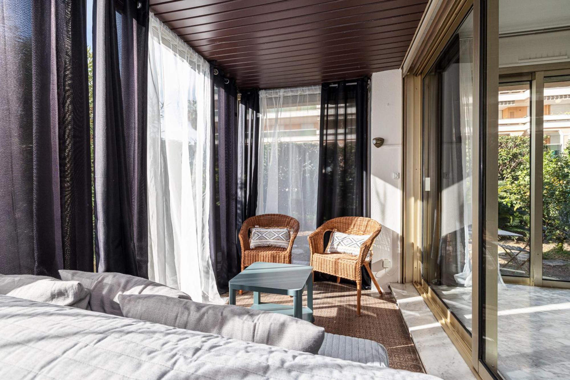 Ferienwohnung Le Globe Trotteur Saint-Laurent-du-Var Exterior foto